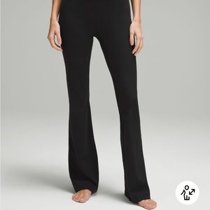 Lululemon Groove Super High Waisted Flared Pant